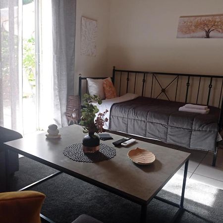Felina House Villa Артемида Екстериор снимка