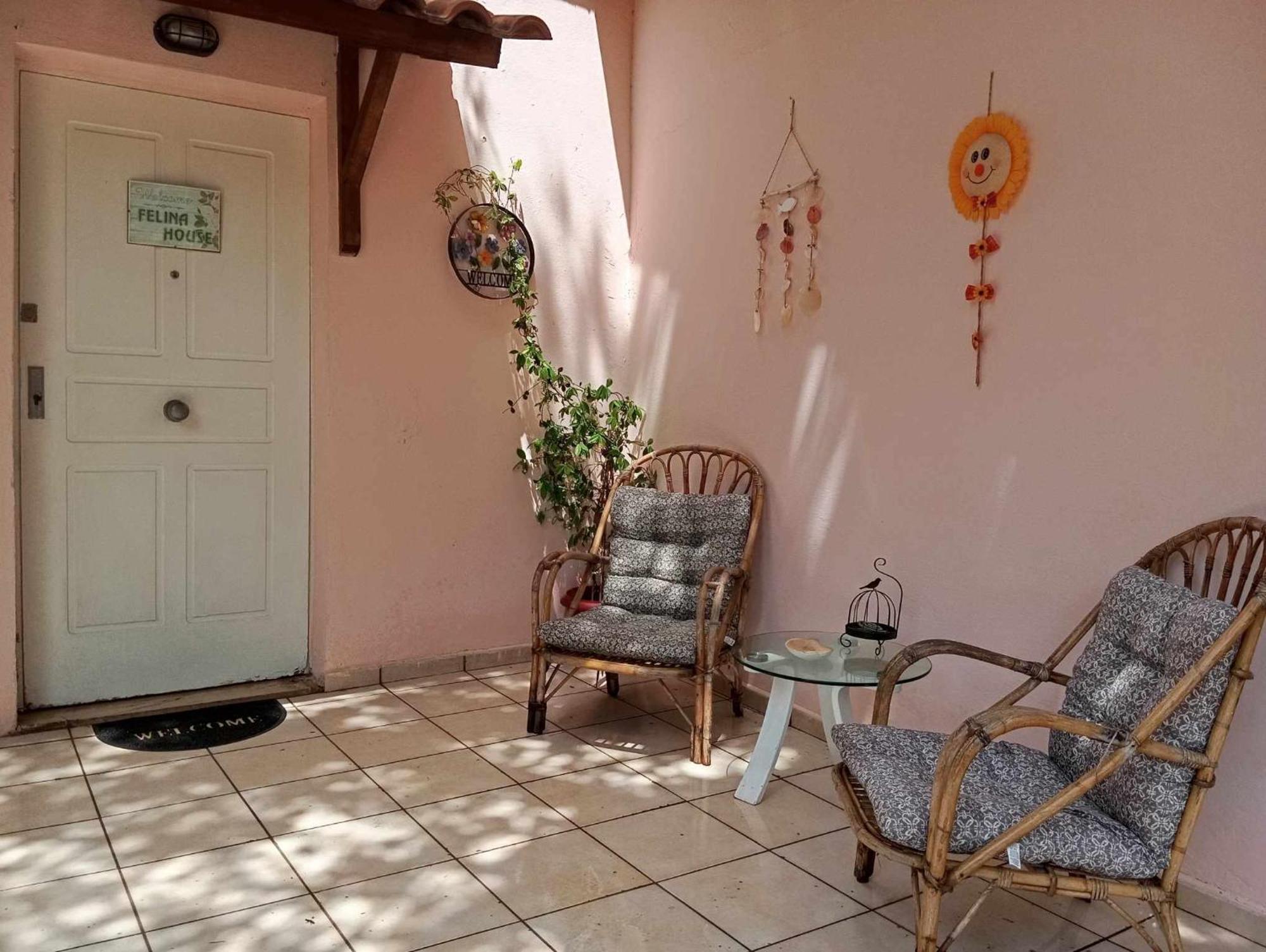 Felina House Villa Артемида Екстериор снимка